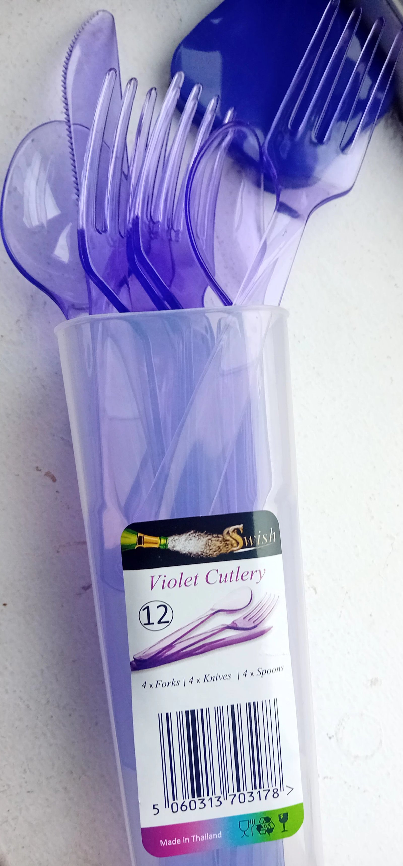 Cutlery set( 4* Forks ,4.Kinives, 4 spoons)